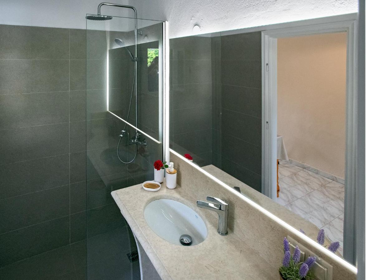 Damaskis Kassiopi Studios Экстерьер фото