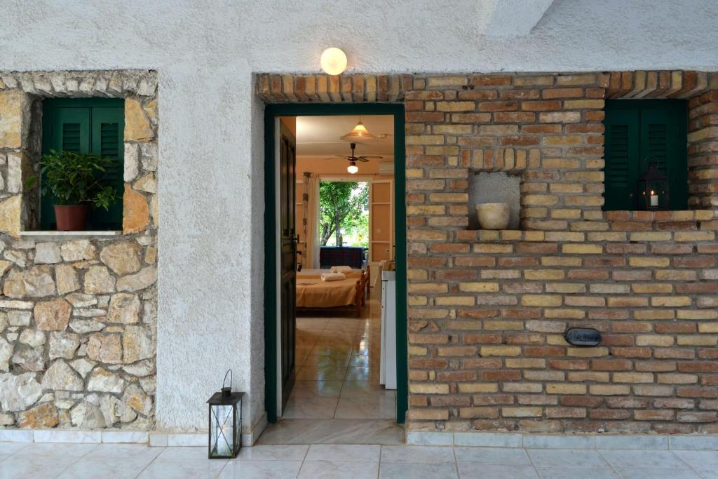Damaskis Kassiopi Studios Экстерьер фото
