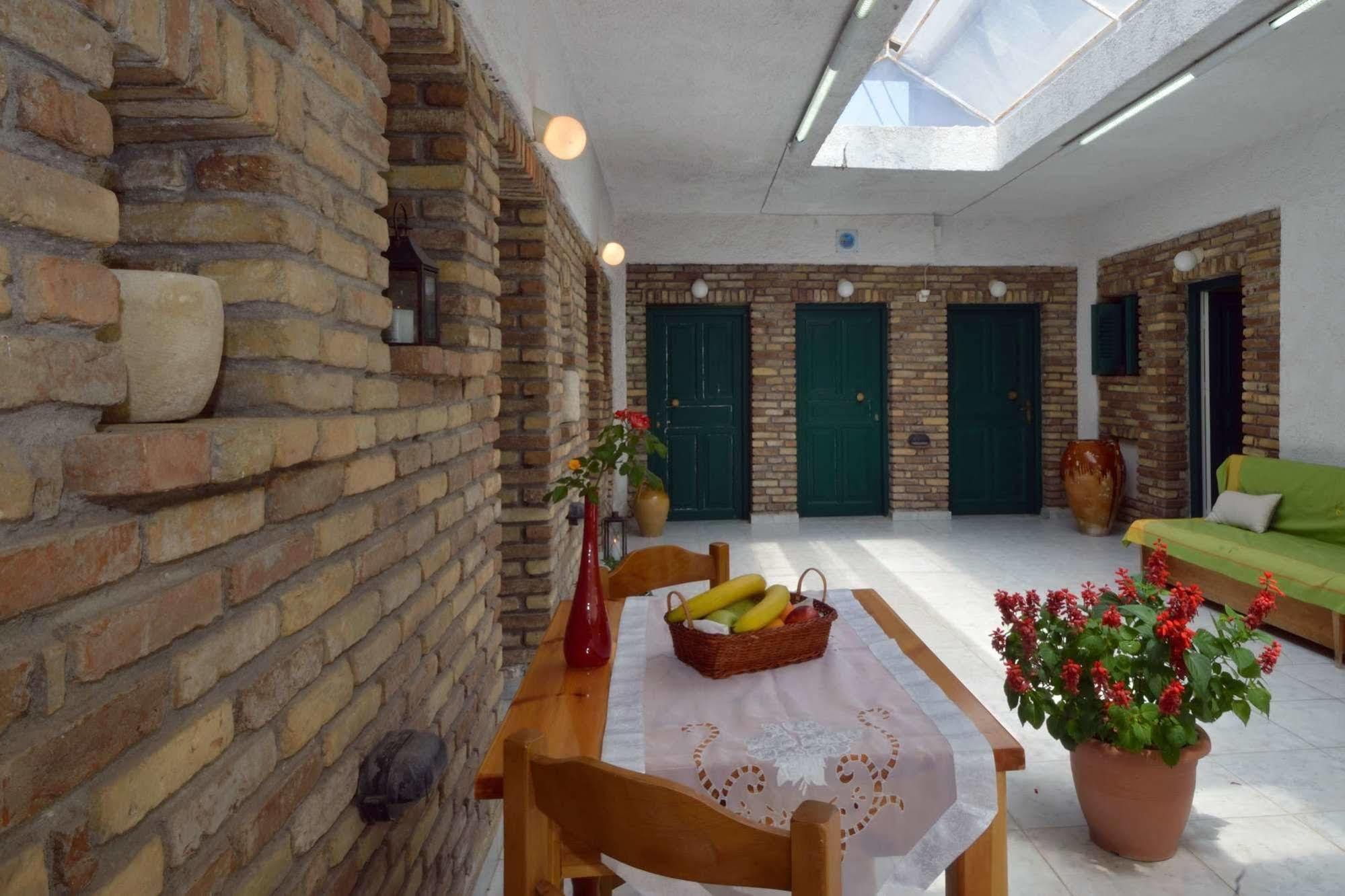 Damaskis Kassiopi Studios Экстерьер фото