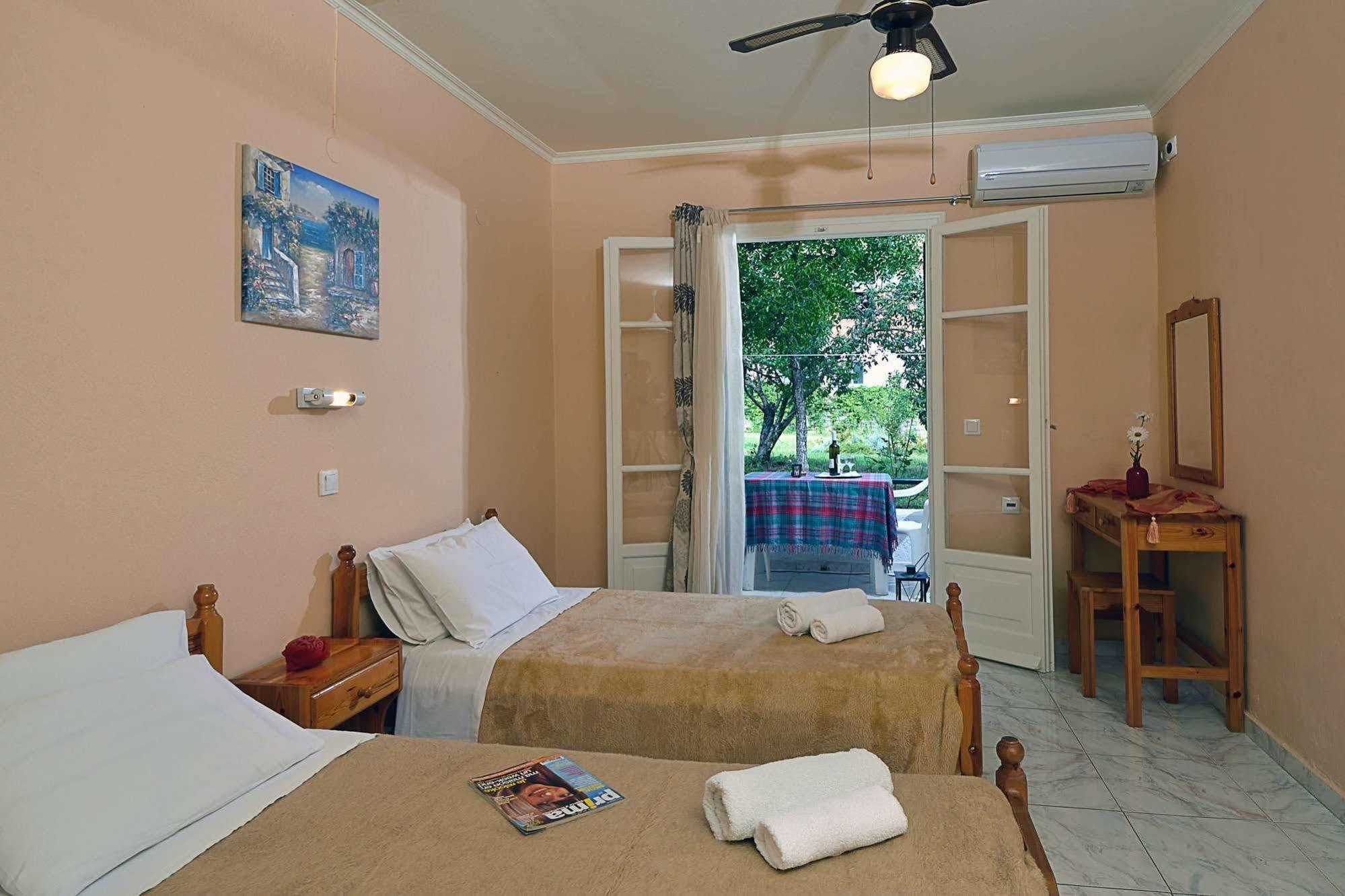 Damaskis Kassiopi Studios Экстерьер фото