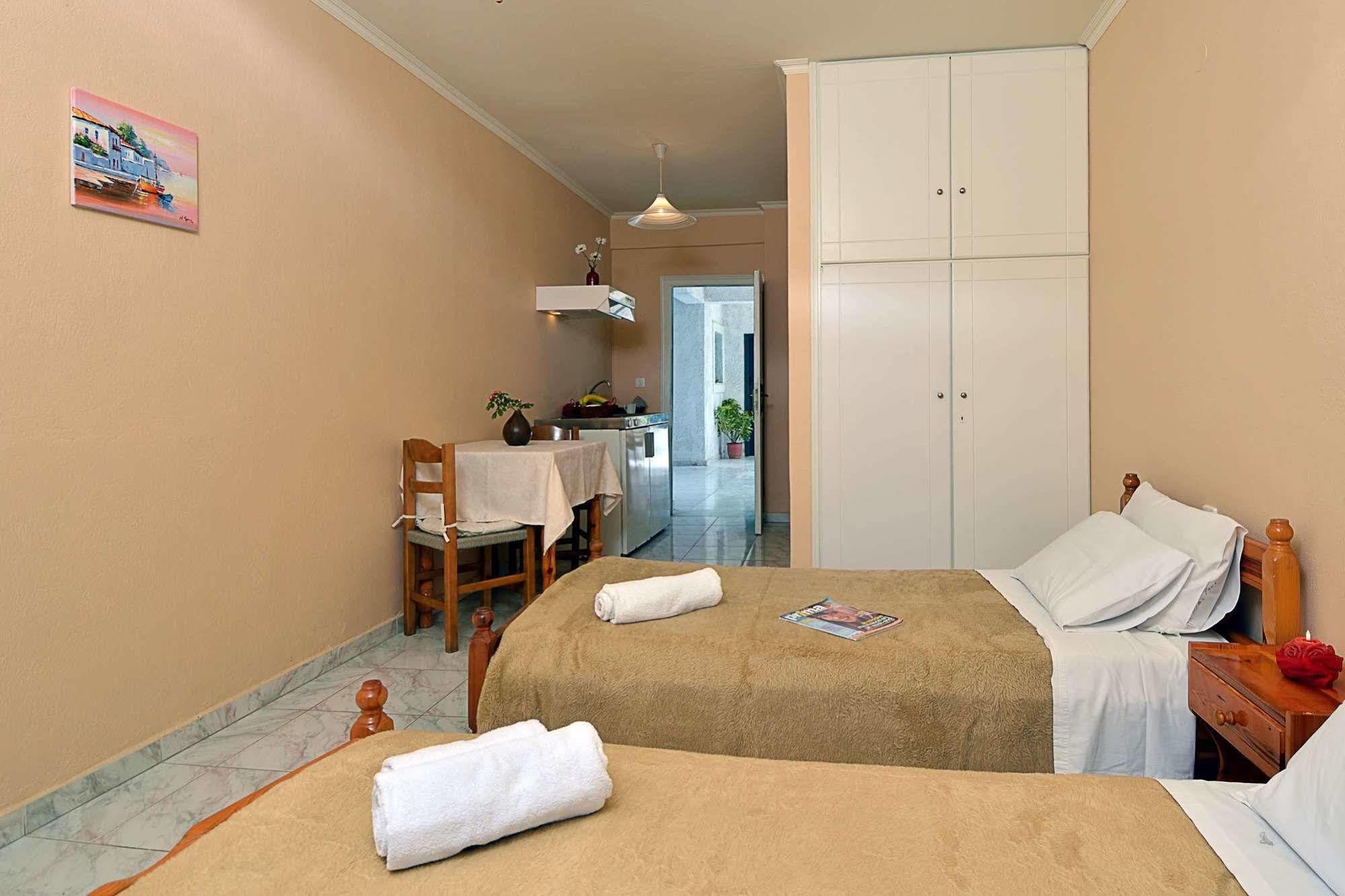 Damaskis Kassiopi Studios Экстерьер фото